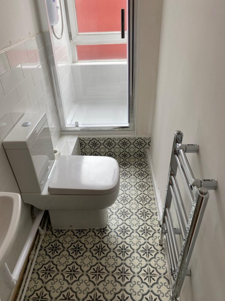 Bathroom renovation Glasgow by HomeDecorZone