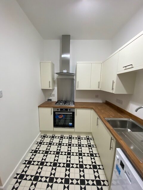 Kitchen renovation Glasgow by HomeDecorZone