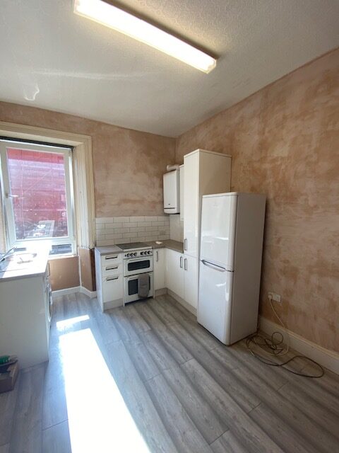 Kitchen renovation Glasgow by HomeDecorZone