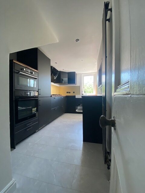 Kitchen renovation Glasgow by HomeDecorZone