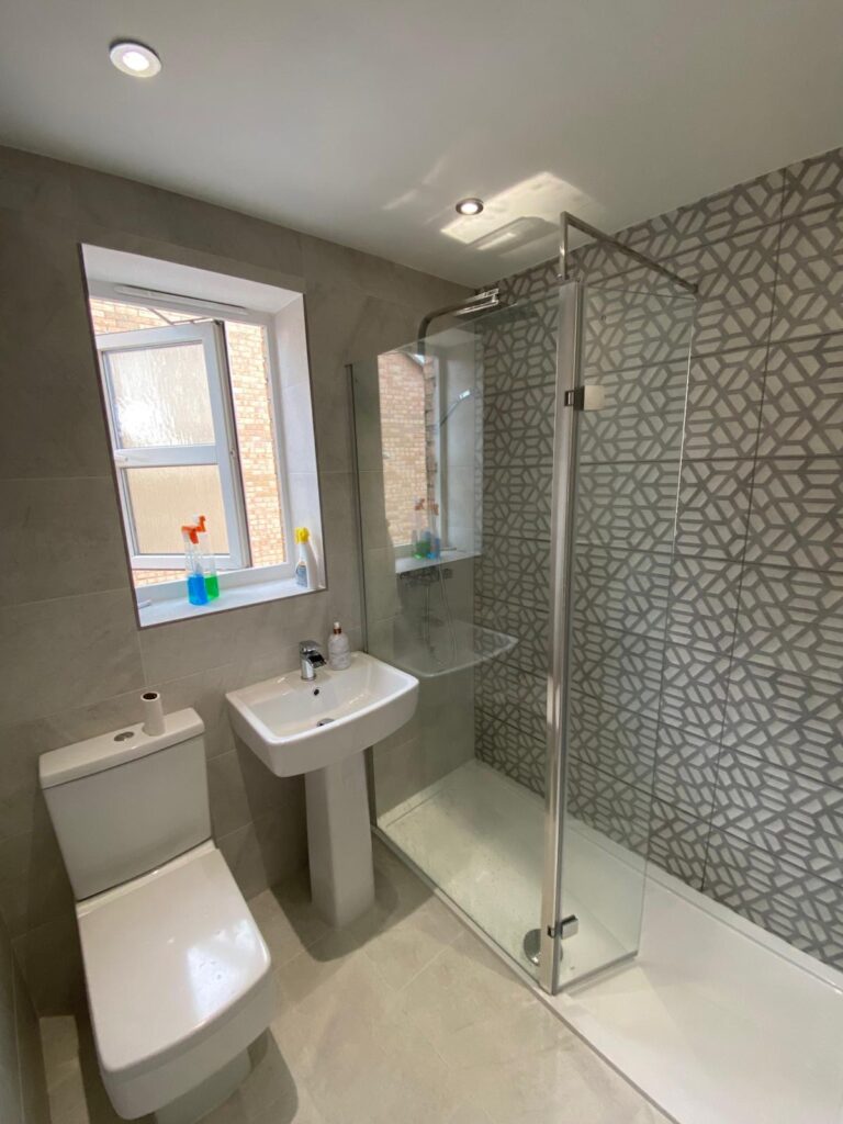 Bathroom renovation Glasgow by HomeDecorZone