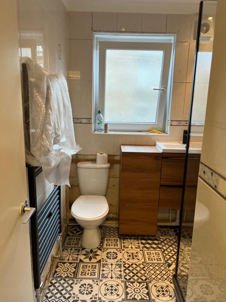 Bathroom renovation Glasgow by HomeDecorZone