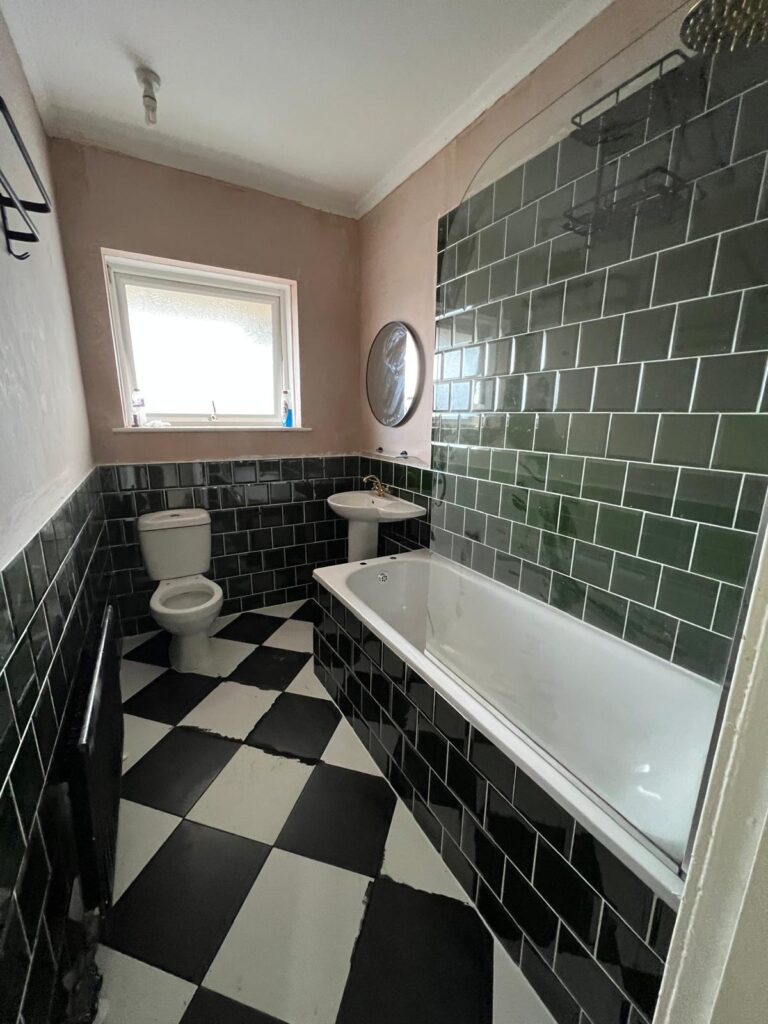 Bathroom renovation Glasgow by HomeDecorZone