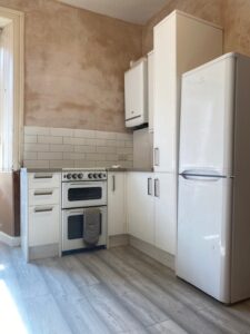 Cream kitchen with range cooker — kitchen renovation Glasgow
