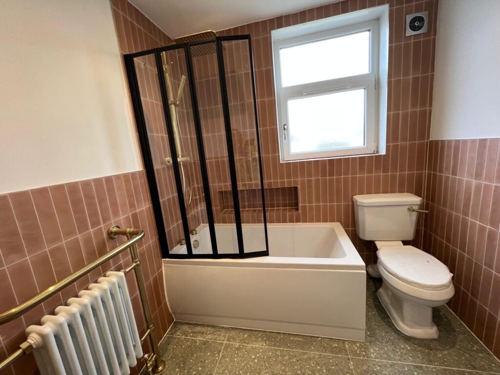 Bathroom renovation Glasgow by HomeDecorZone